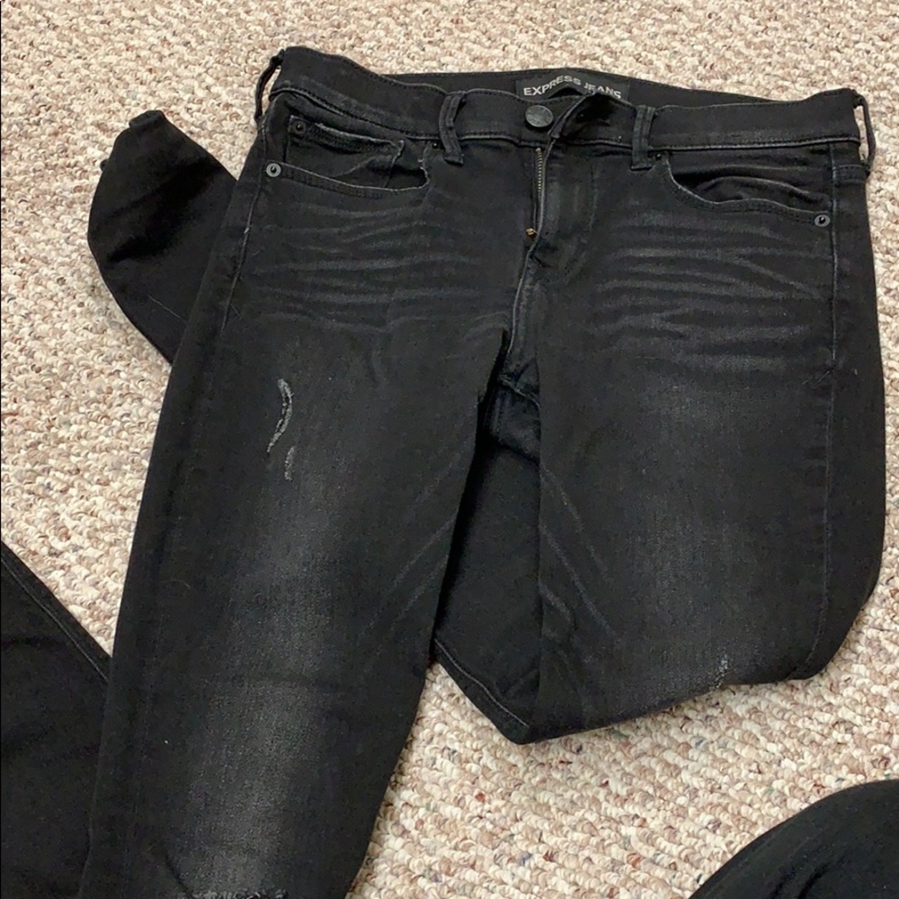 Black skinny jeans